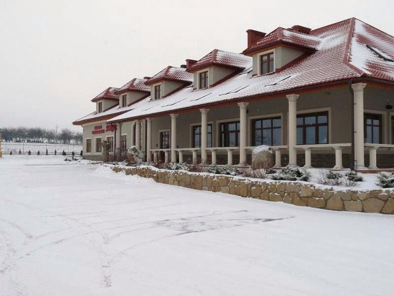 Hotel Zajazd Sokol Nienadówka Exterior foto